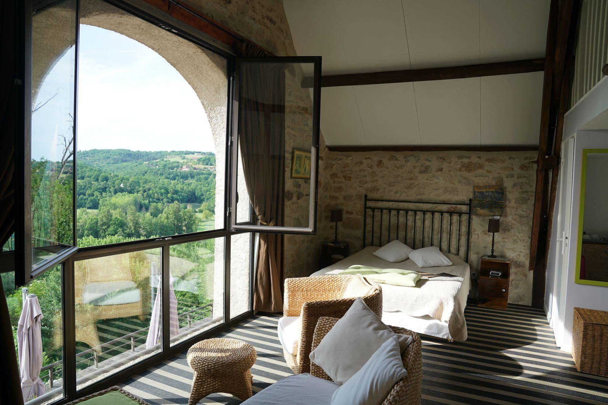 Hotel Restaurant Le Murier De Viels - Grand Figeac Causse-et-Diege エクステリア 写真