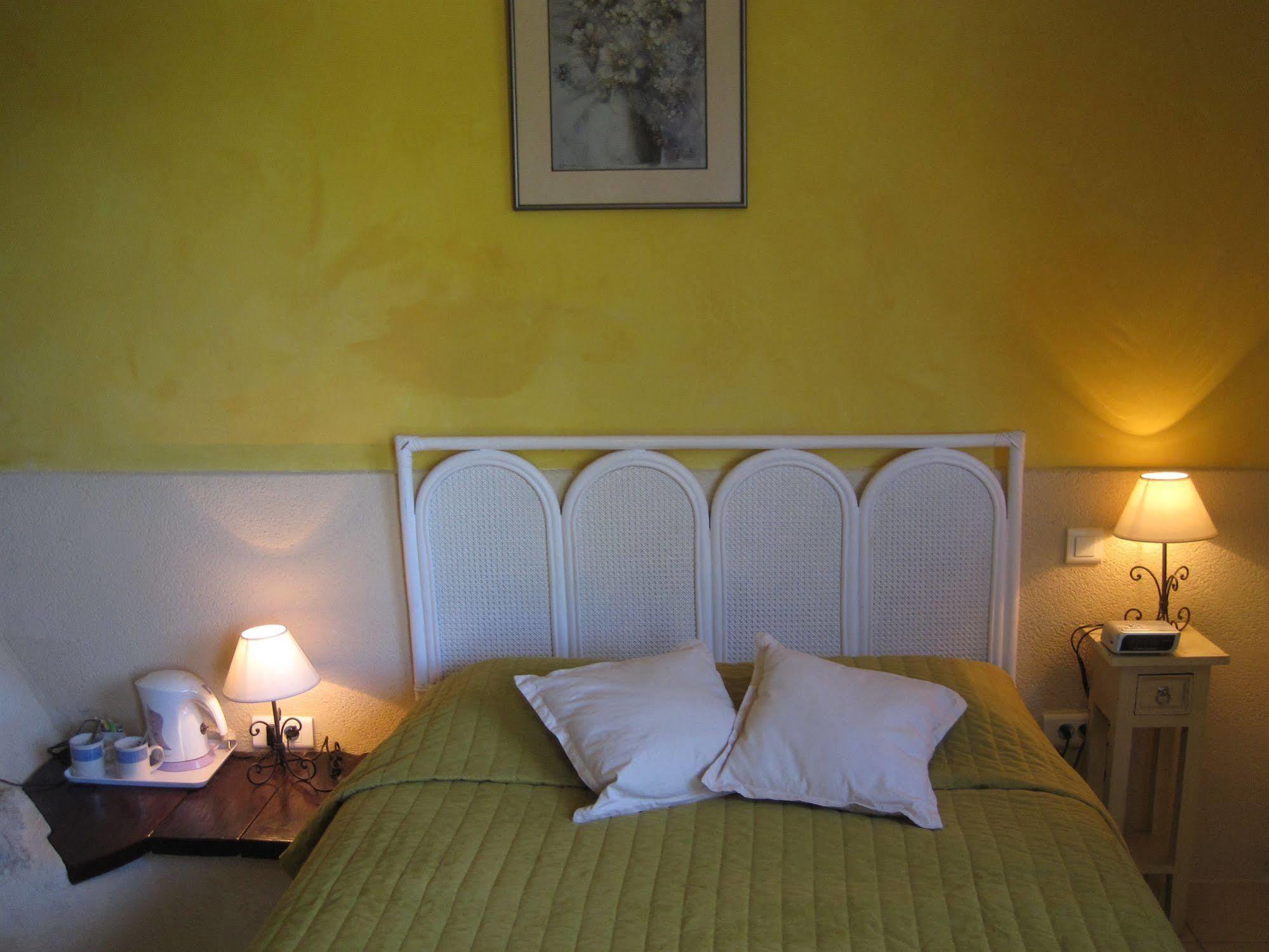 Hotel Restaurant Le Murier De Viels - Grand Figeac Causse-et-Diege エクステリア 写真