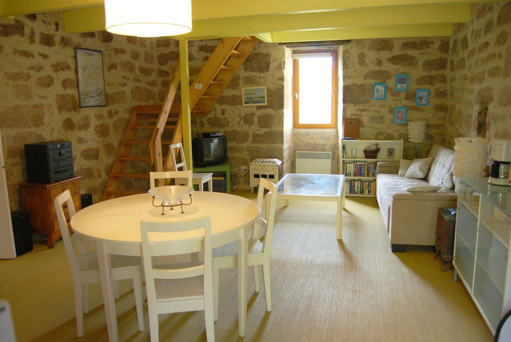 Hotel Restaurant Le Murier De Viels - Grand Figeac Causse-et-Diege エクステリア 写真