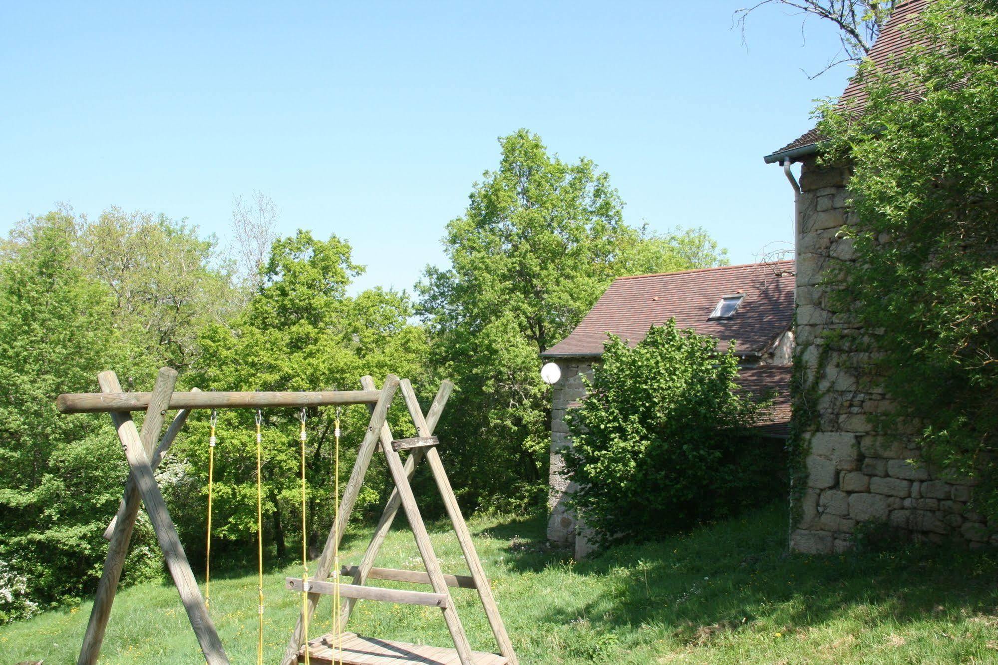 Hotel Restaurant Le Murier De Viels - Grand Figeac Causse-et-Diege エクステリア 写真